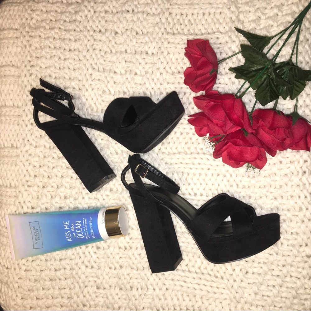 Suede Forever 21 Black